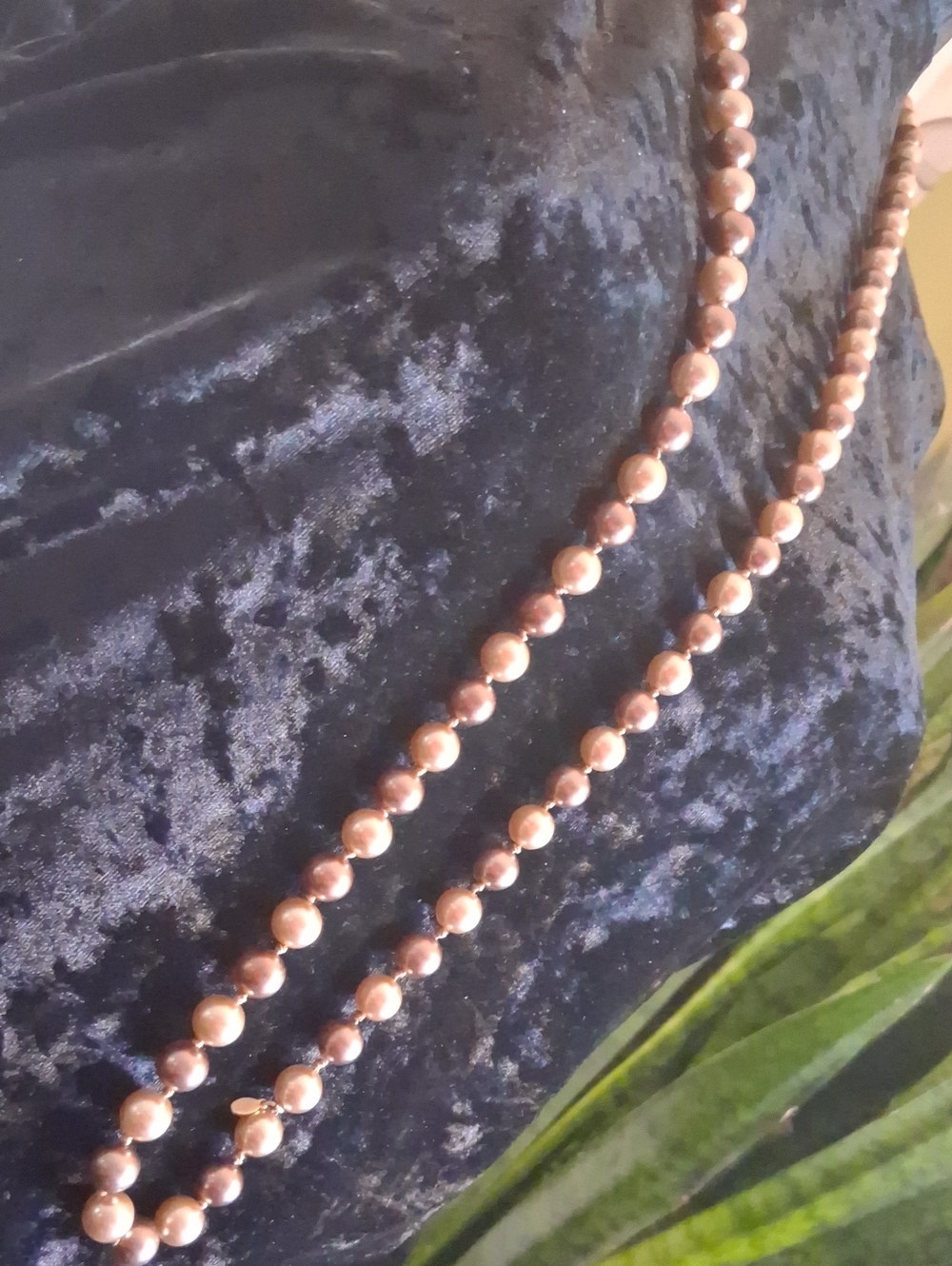 Choclate & Cream Weighted Pearl Bead Necklace Vintage RMN